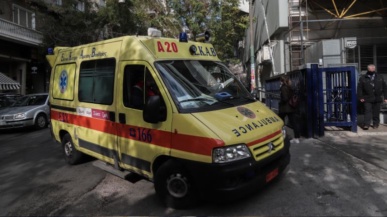 Καλλιθέα: Σοβαρό τροχαίο ατύχημα στη Λ. Ποσειδώνος